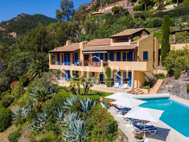 Villa Théoule-sur-Mer - 5 chambres - 156m²