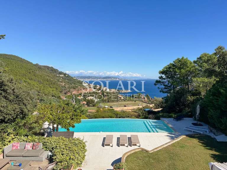 Villa Théoule-sur-Mer - 5 chambres - 225m²