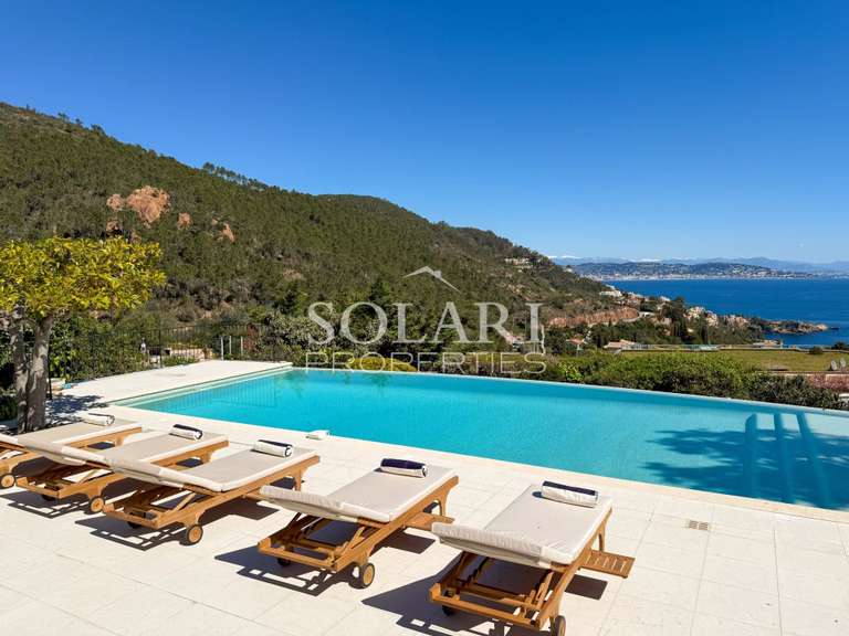 Villa Théoule-sur-Mer - 5 chambres - 225m²