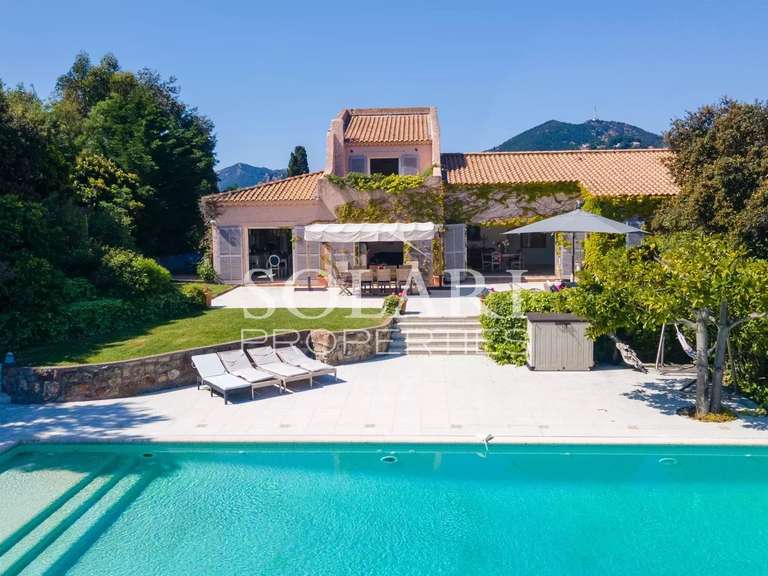 Villa Théoule-sur-Mer - 5 chambres - 225m²