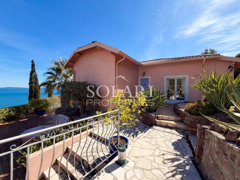 Villa Théoule-sur-Mer - 4 bedrooms - 166m²
