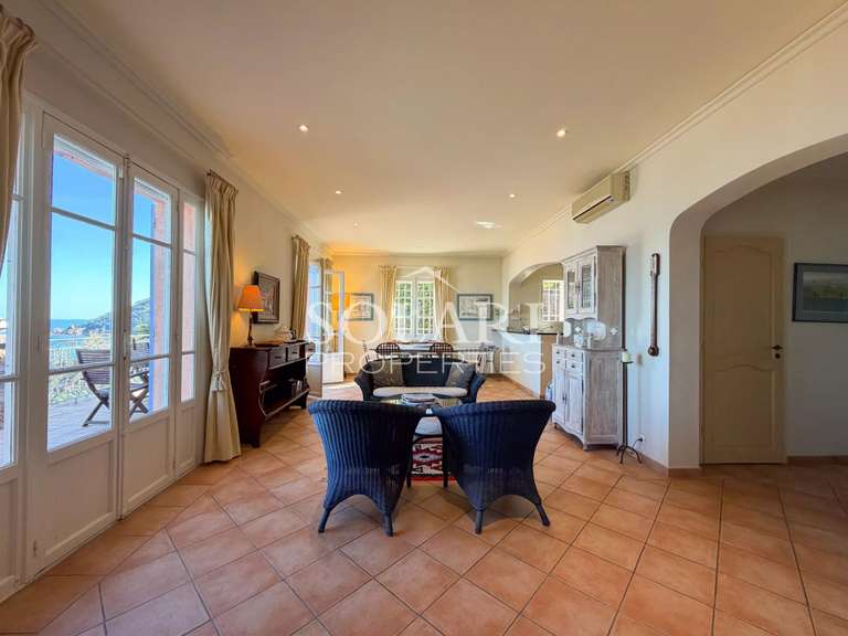 Villa Théoule-sur-Mer - 4 bedrooms - 166m²