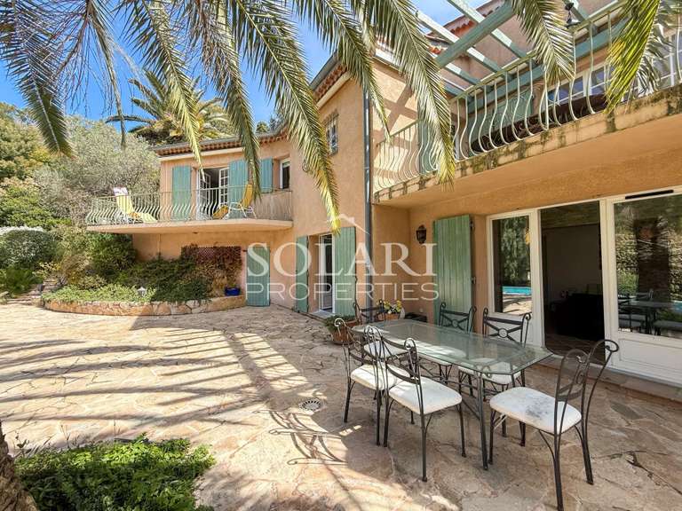 Villa with Sea view Théoule-sur-Mer - 4 bedrooms - 180m²