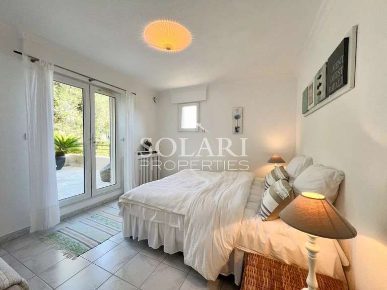 Villa with Sea view Théoule-sur-Mer - 5 bedrooms - 180m²