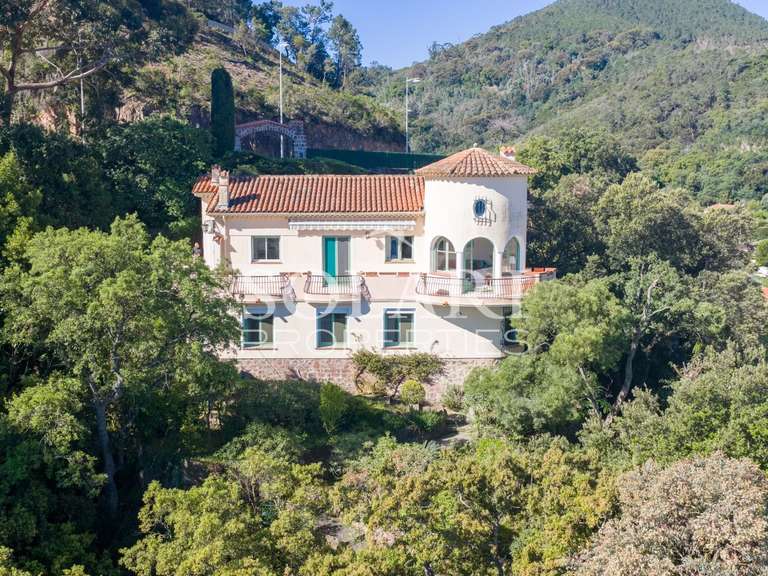 Villa avec Vue sur mer Théoule-sur-Mer - 200m²