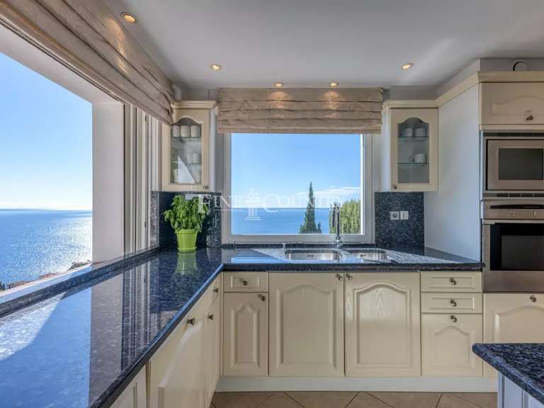 Villa with Sea view Théoule-sur-Mer - 4 bedrooms - 231m²