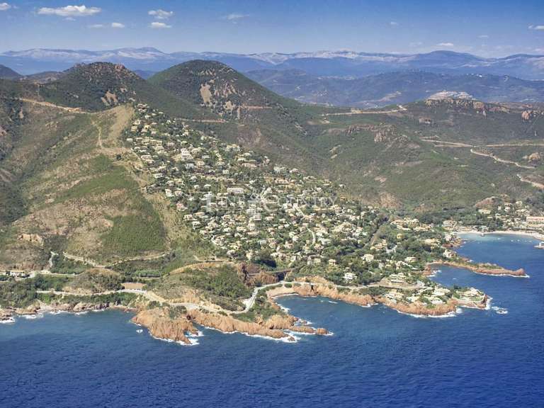 Villa with Sea view Théoule-sur-Mer - 4 bedrooms - 231m²