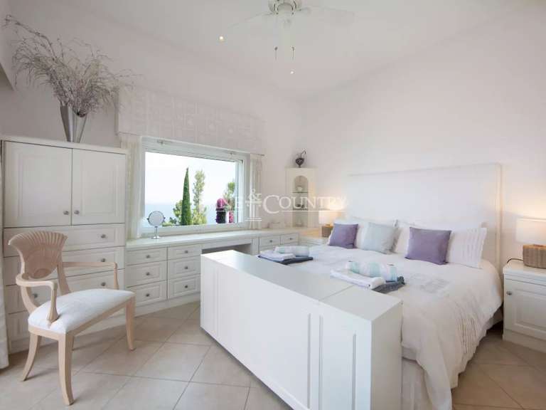 Villa with Sea view Théoule-sur-Mer - 4 bedrooms - 231m²