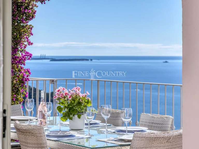 Villa with Sea view Théoule-sur-Mer - 4 bedrooms - 231m²