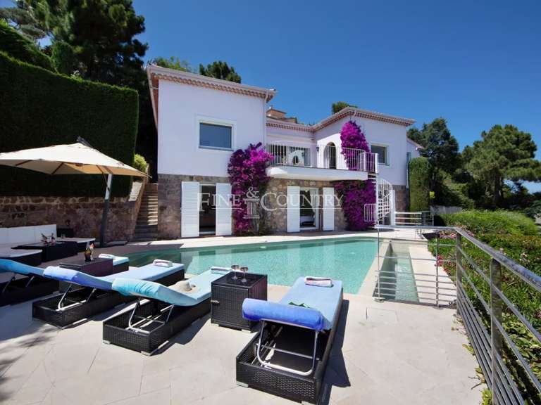 Villa with Sea view Théoule-sur-Mer - 4 bedrooms - 231m²