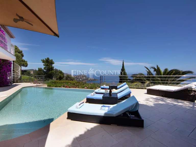 Villa with Sea view Théoule-sur-Mer - 4 bedrooms - 231m²