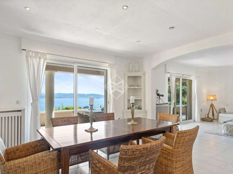 Villa with Sea view Théoule-sur-Mer - 4 bedrooms - 160m²