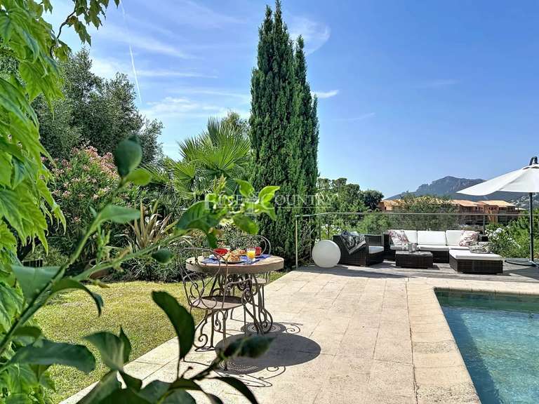 Villa Théoule-sur-Mer - 4 chambres - 285m²