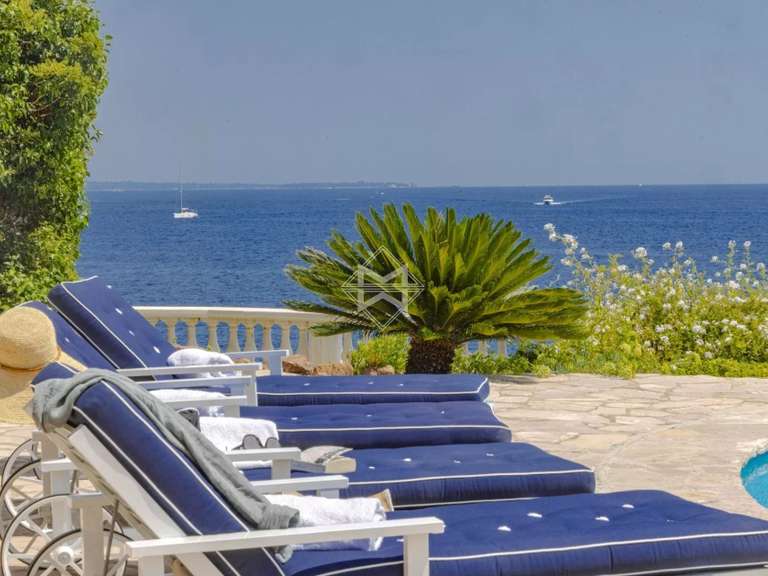 Villa Théoule-sur-Mer - 5 bedrooms - 199m²
