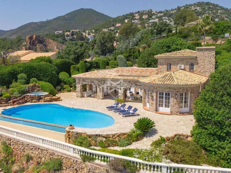 Villa Théoule-sur-Mer - 5 bedrooms - 199m²