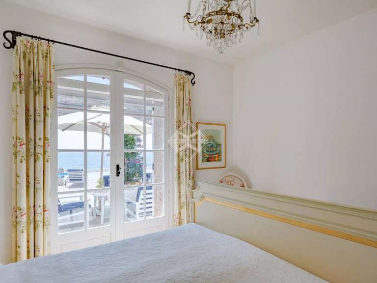 Villa Théoule-sur-Mer - 5 bedrooms - 199m²