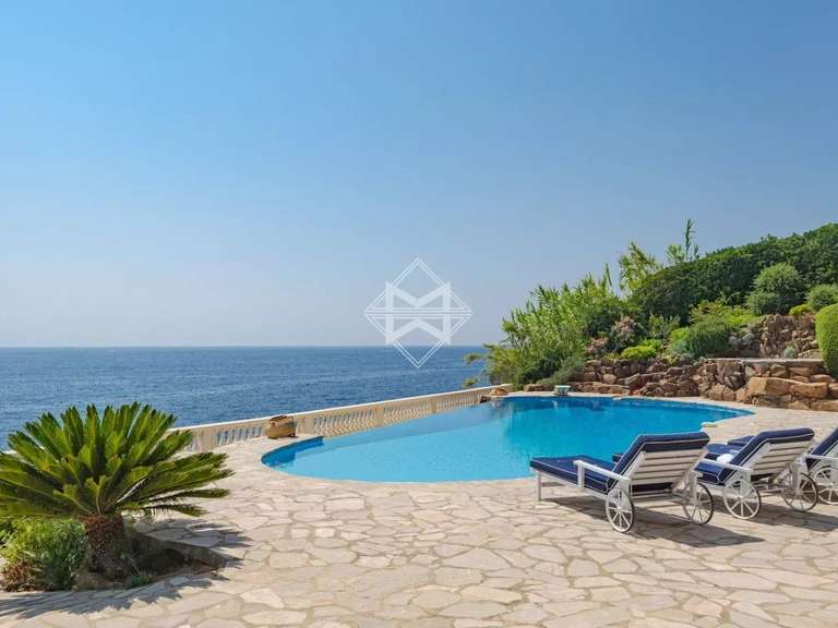 Villa Théoule-sur-Mer - 5 bedrooms - 199m²