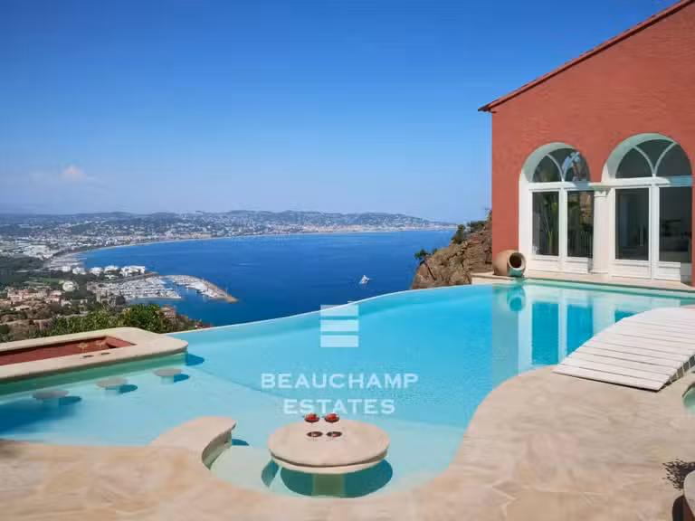 Villa avec Vue sur mer Théoule-sur-Mer - 5 chambres - 406m²