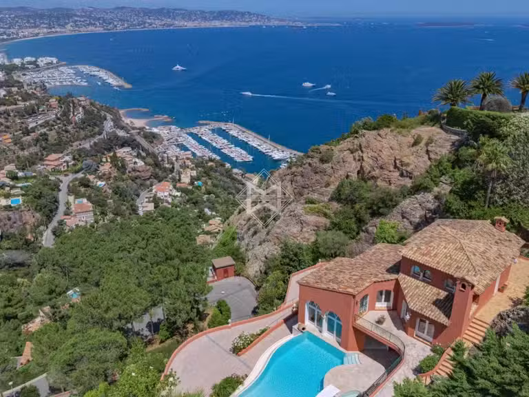 Villa Théoule-sur-Mer - 5 chambres - 440m²
