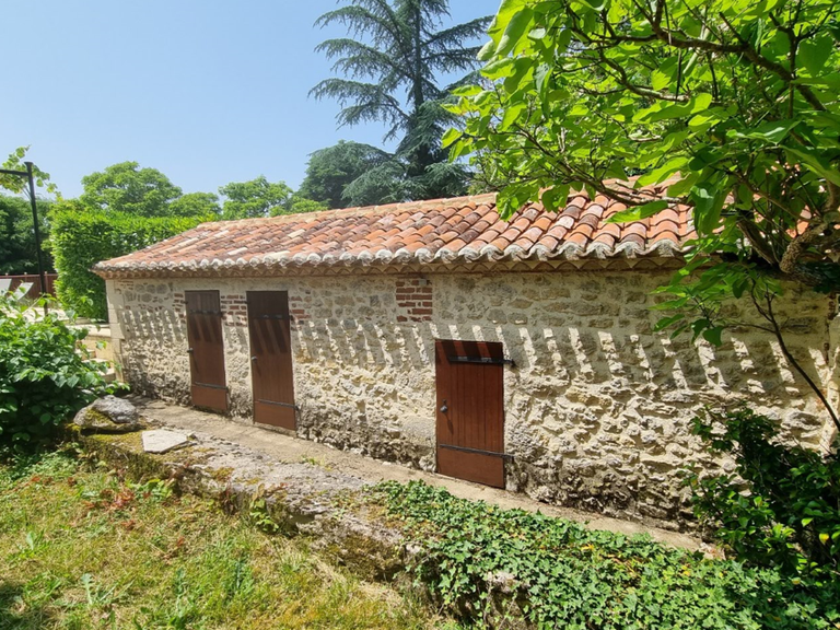 Maison Thézac - 9 chambres - 360m²