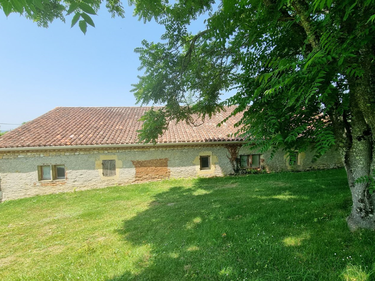 Maison Thézac - 9 chambres - 360m²