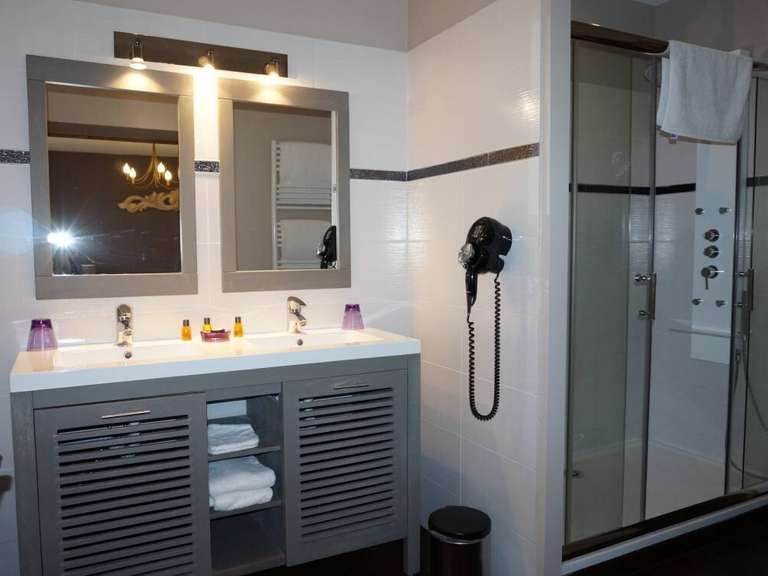 Maison Thézan-des-Corbières - 21 chambres - 1200m²