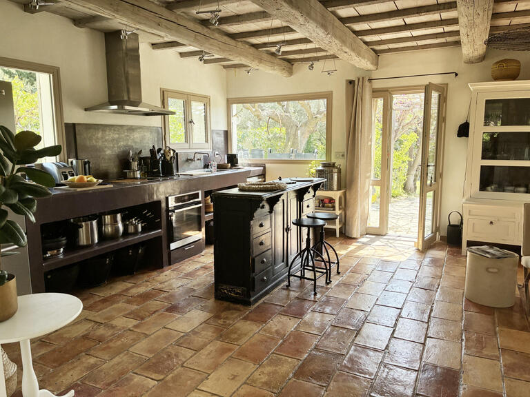 Maison Théziers - 3 chambres - 240m²