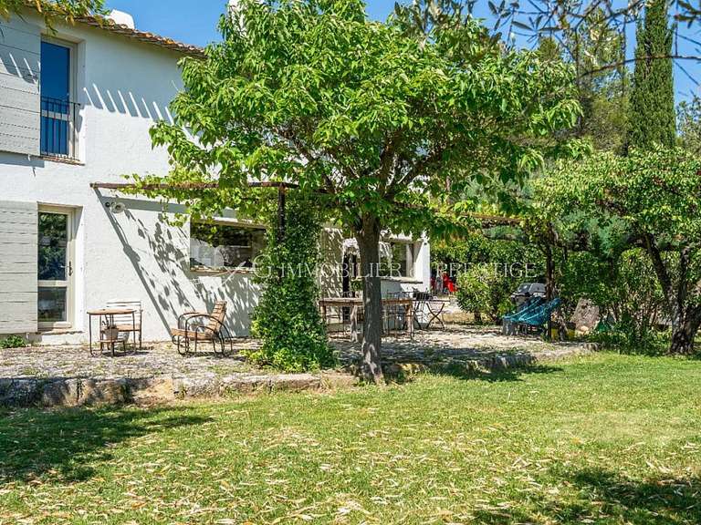 Maison Théziers - 4 chambres - 240m²