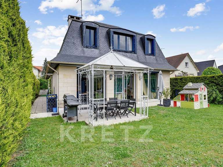 Maison Thiais - 4 chambres - 300m²