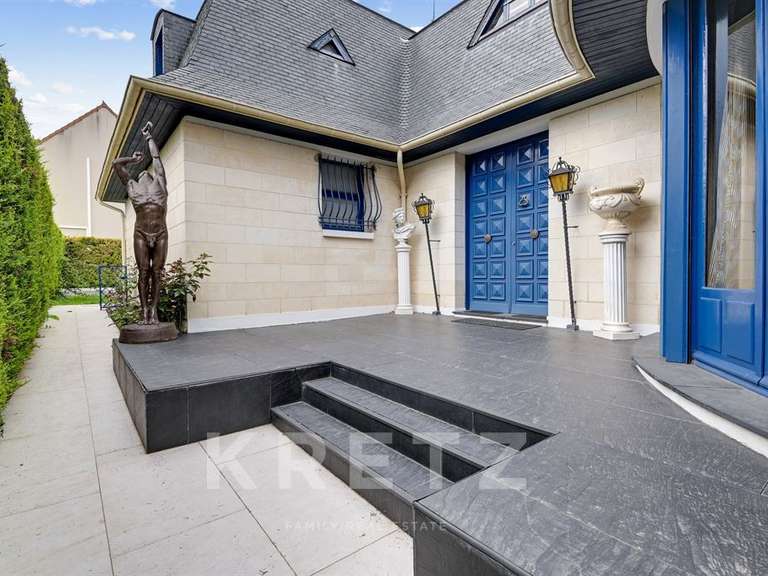 Maison Thiais - 4 chambres - 300m²