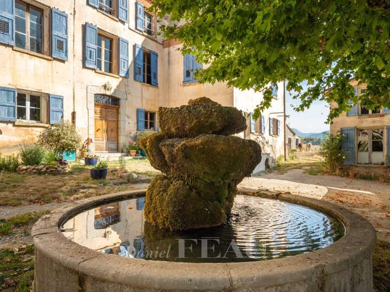 Maison Thoard - 3 chambres - 1500m²