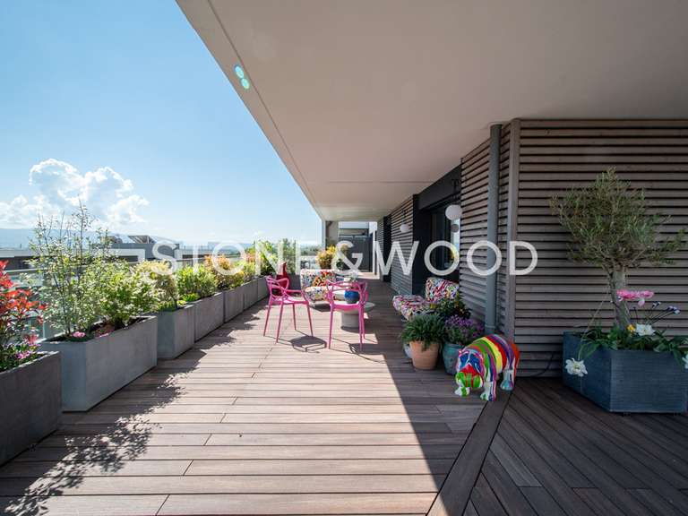 Appartement Thoiry - 3 chambres - 145m²