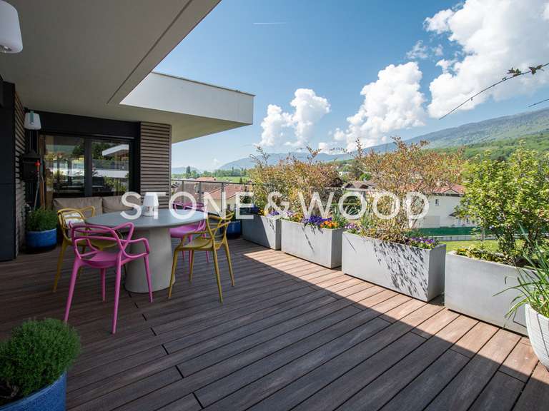 Appartement Thoiry - 3 chambres - 145m²