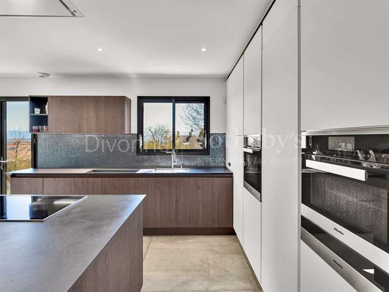 Maison Thoiry - 4 chambres - 281m²
