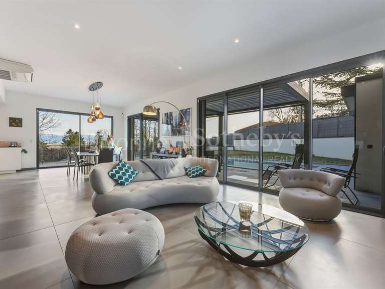 Maison Thoiry - 4 chambres - 298m²