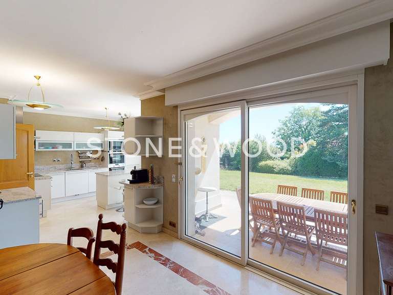 House Thoiry - 4 bedrooms - 287m²