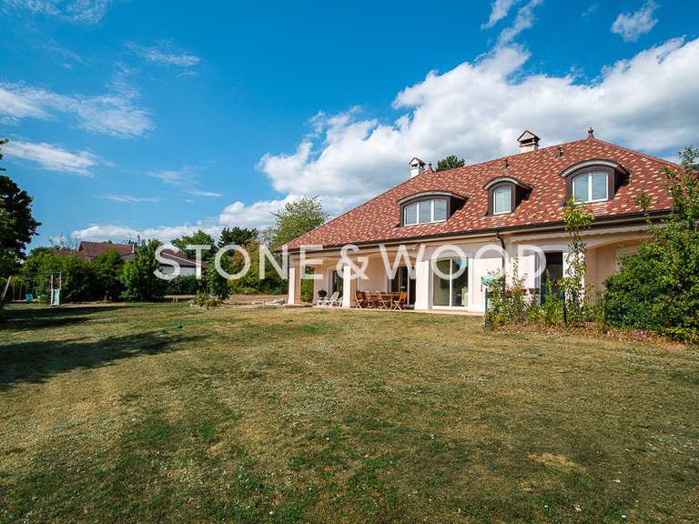 House Thoiry - 4 bedrooms - 287m²