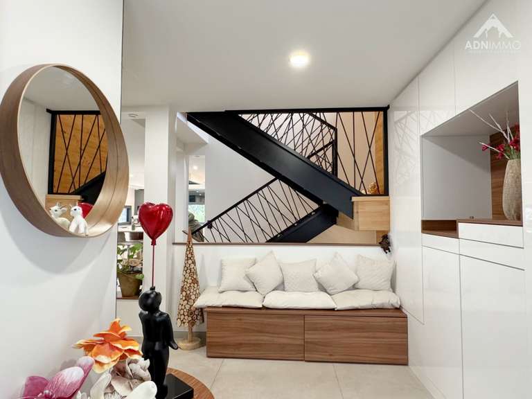 Maison Thoiry - 6 chambres - 375m²