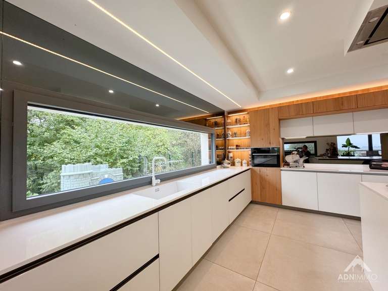 Maison Thoiry - 6 chambres - 375m²