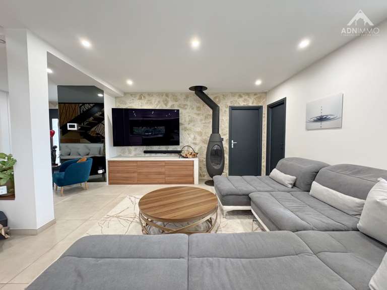 Maison Thoiry - 6 chambres - 375m²