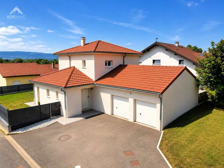 Maison Thoiry - 4 chambres - 130m²