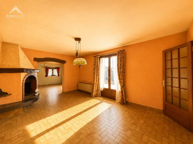 Maison Thoiry - 3 chambres - 151m²