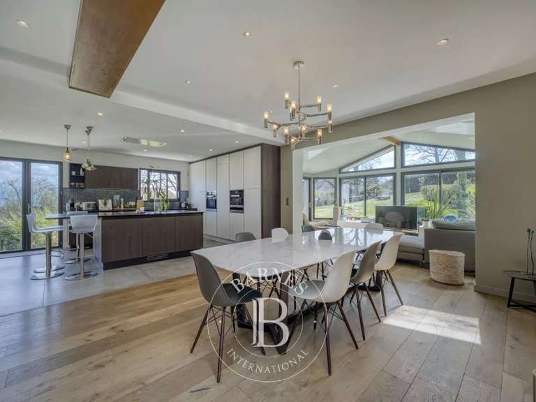 Villa Thoiry - 4 bedrooms - 281m²