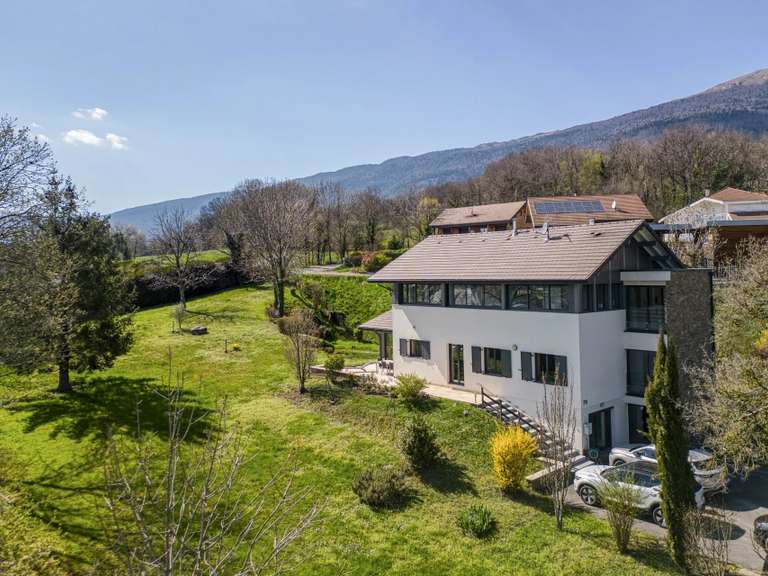 Villa Thoiry - 4 chambres - 281m²