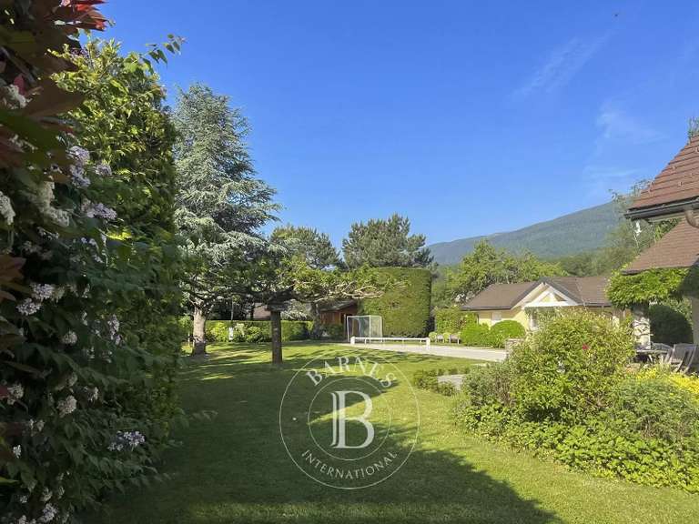 Villa Thoiry - 5 chambres - 260m²