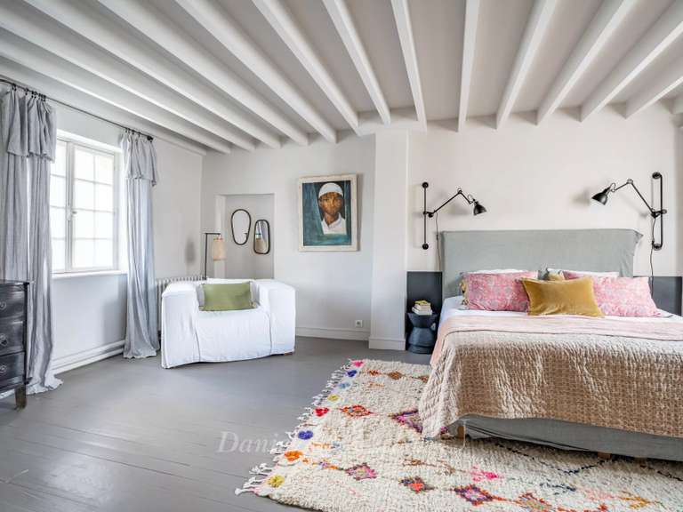 Maison Thoiry - 5 chambres - 226m²