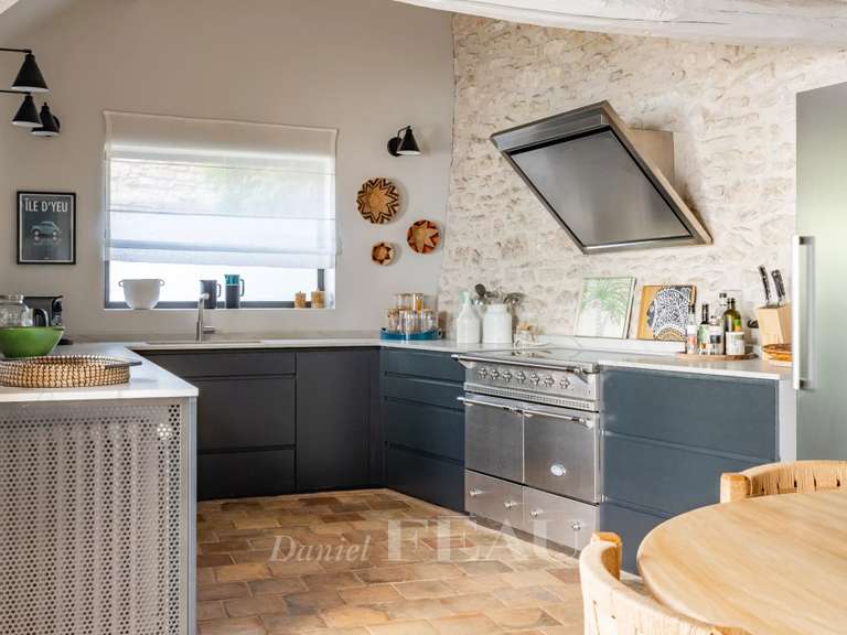Maison Thoiry - 5 chambres - 226m²