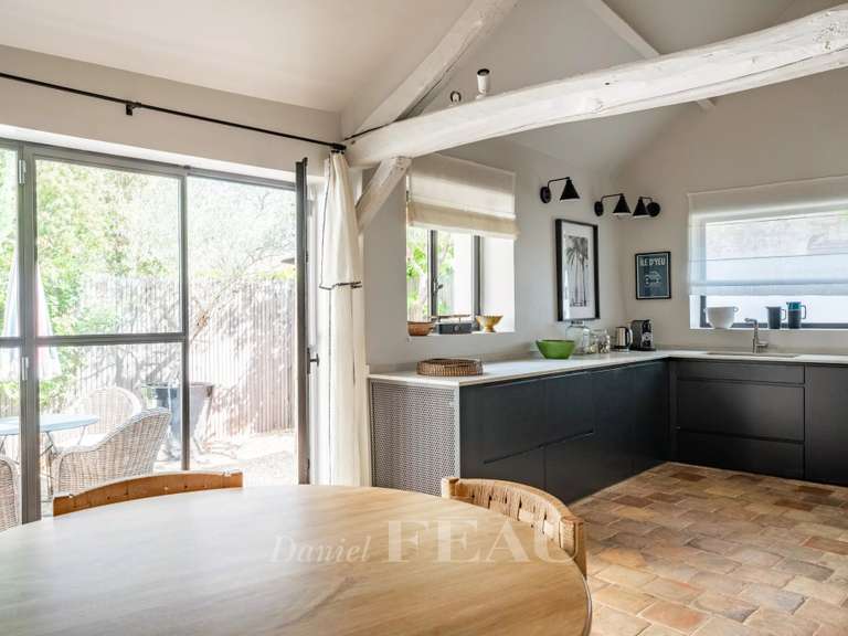 Maison Thoiry - 5 chambres - 226m²