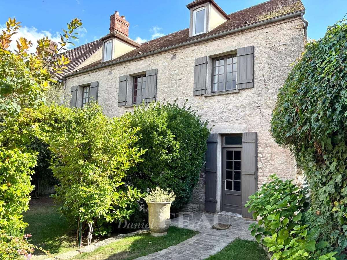 Maison Thoiry