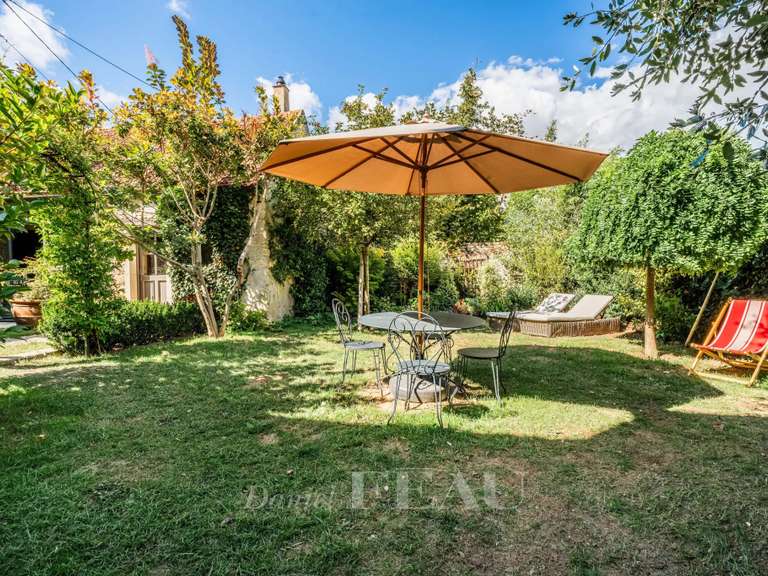 Maison Thoiry - 5 chambres - 226m²